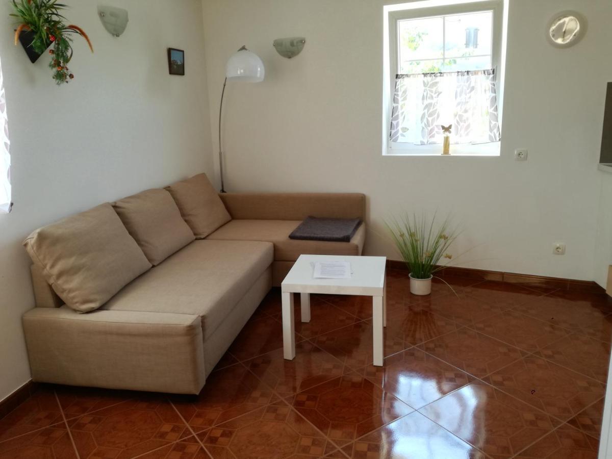 Apartments Pegla Nerezine Zewnętrze zdjęcie