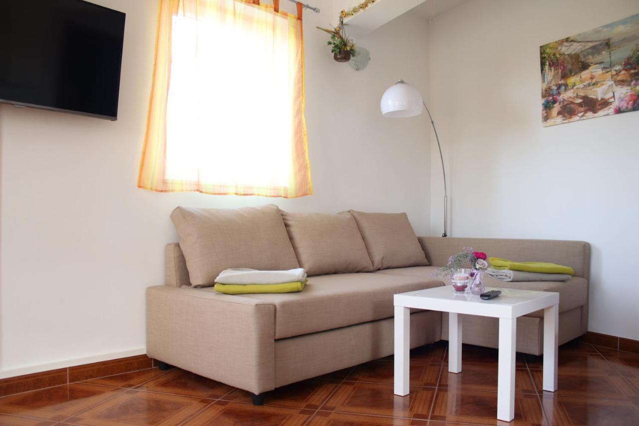 Apartments Pegla Nerezine Zewnętrze zdjęcie