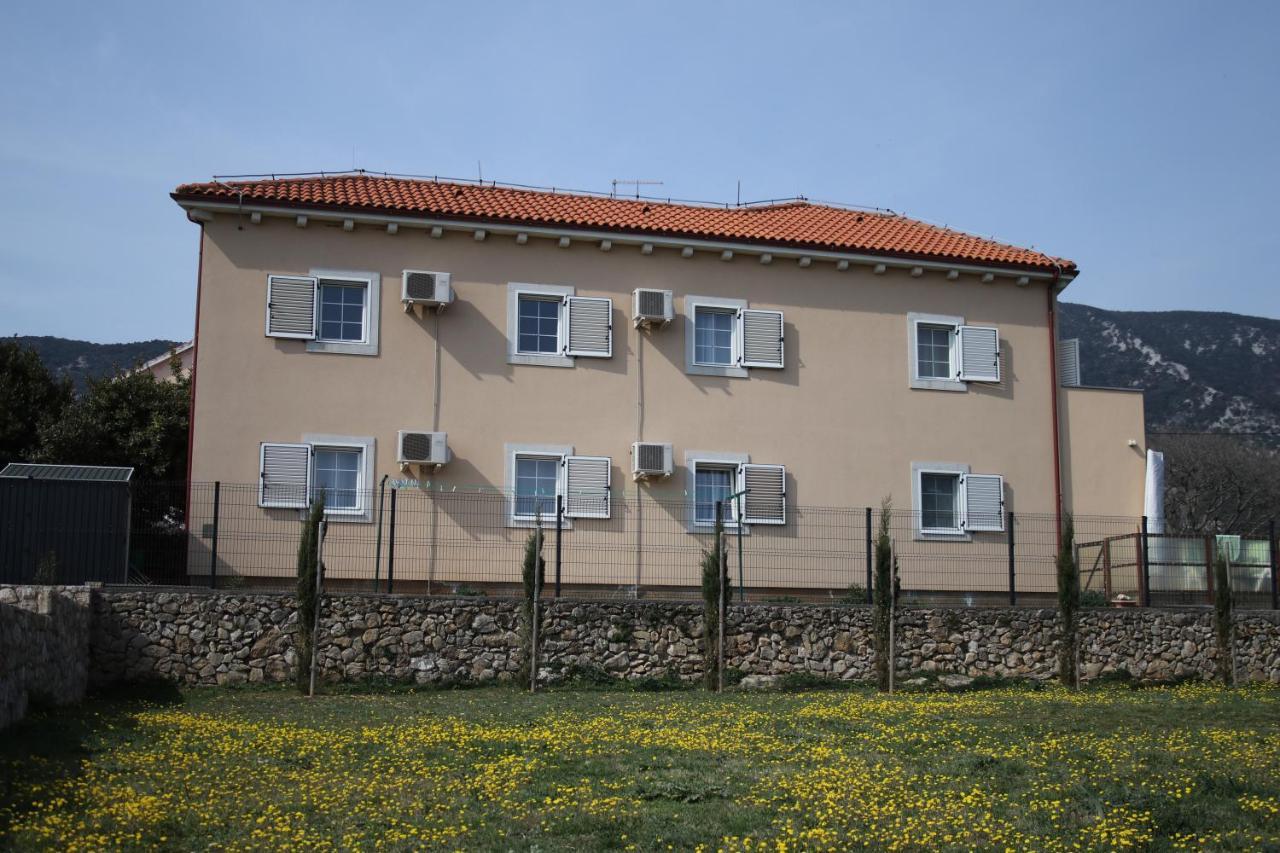 Apartments Pegla Nerezine Zewnętrze zdjęcie