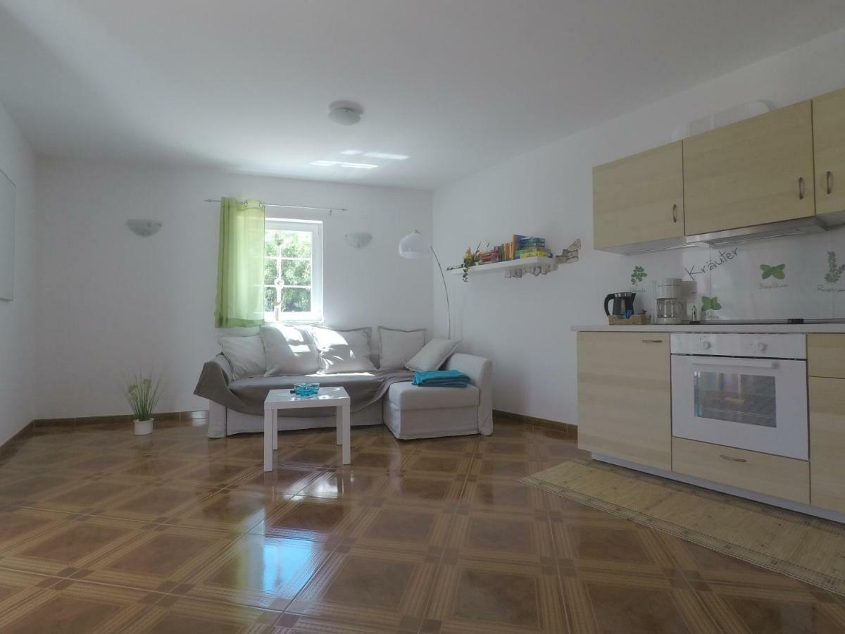 Apartments Pegla Nerezine Zewnętrze zdjęcie