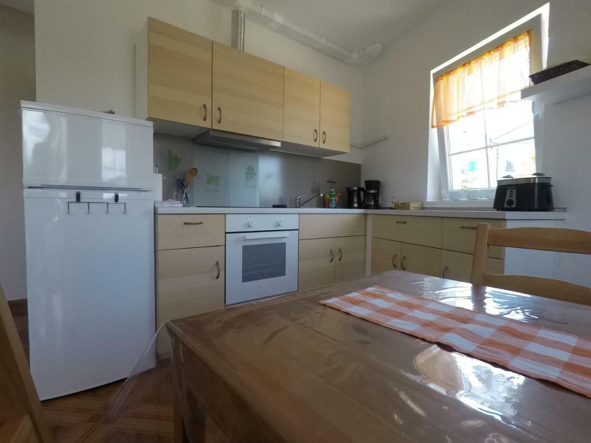 Apartments Pegla Nerezine Zewnętrze zdjęcie